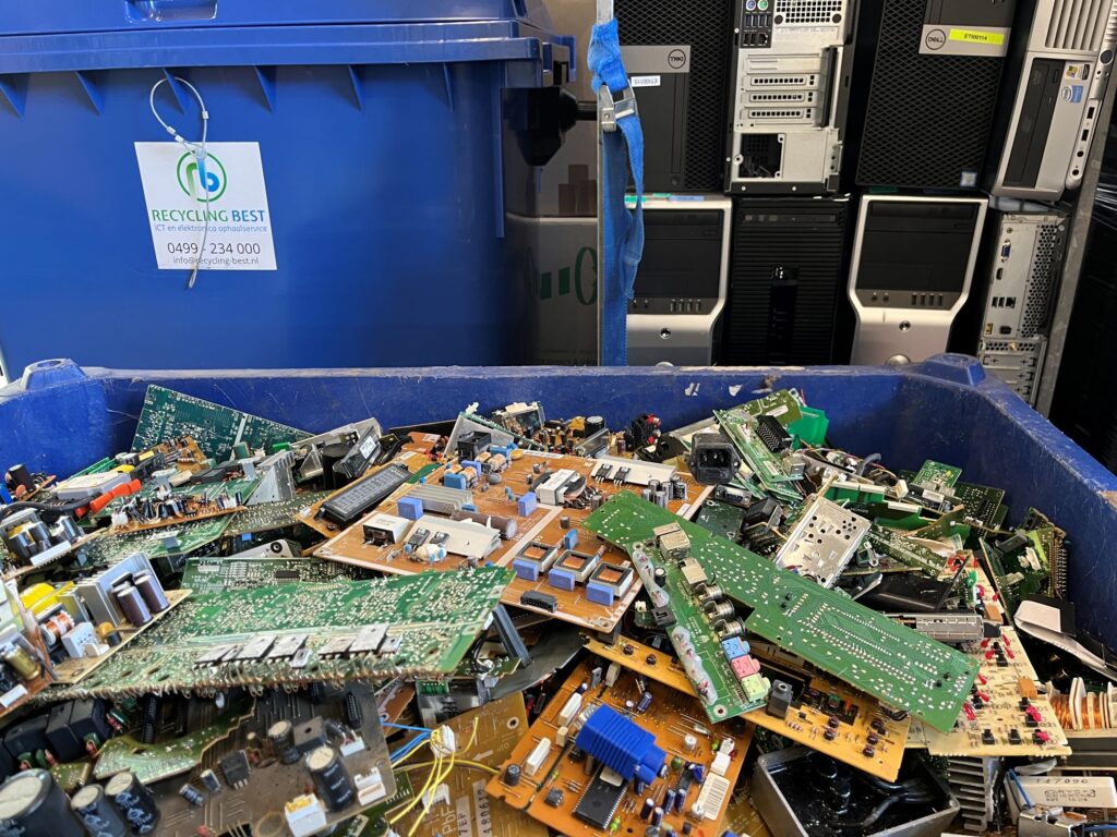 it-afvalbakken-elektronica-recycling-Recycling-Best